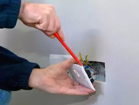 Koszt instalacji elektrycznej w domu