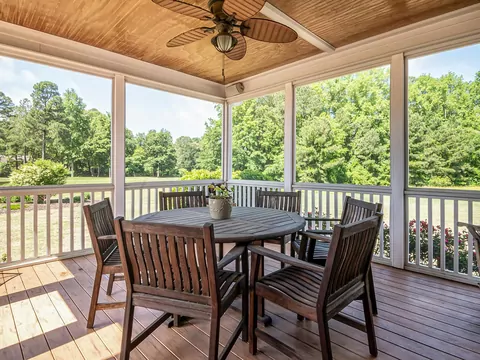 Jak wybrać deskę kompozytową i nie przepłacić?