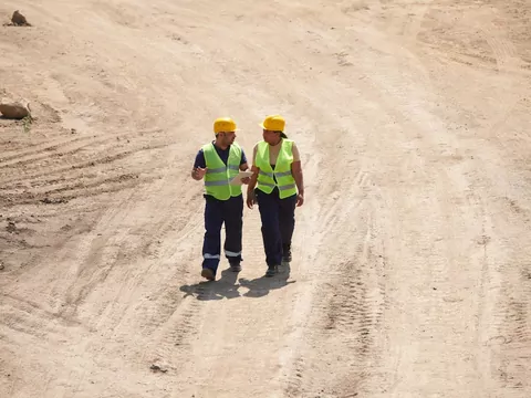 Praca w budownictwie w dobie spowolnienia