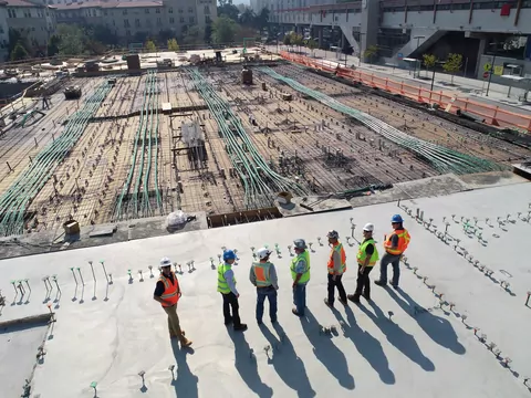 Faktoring w branży budowlanej