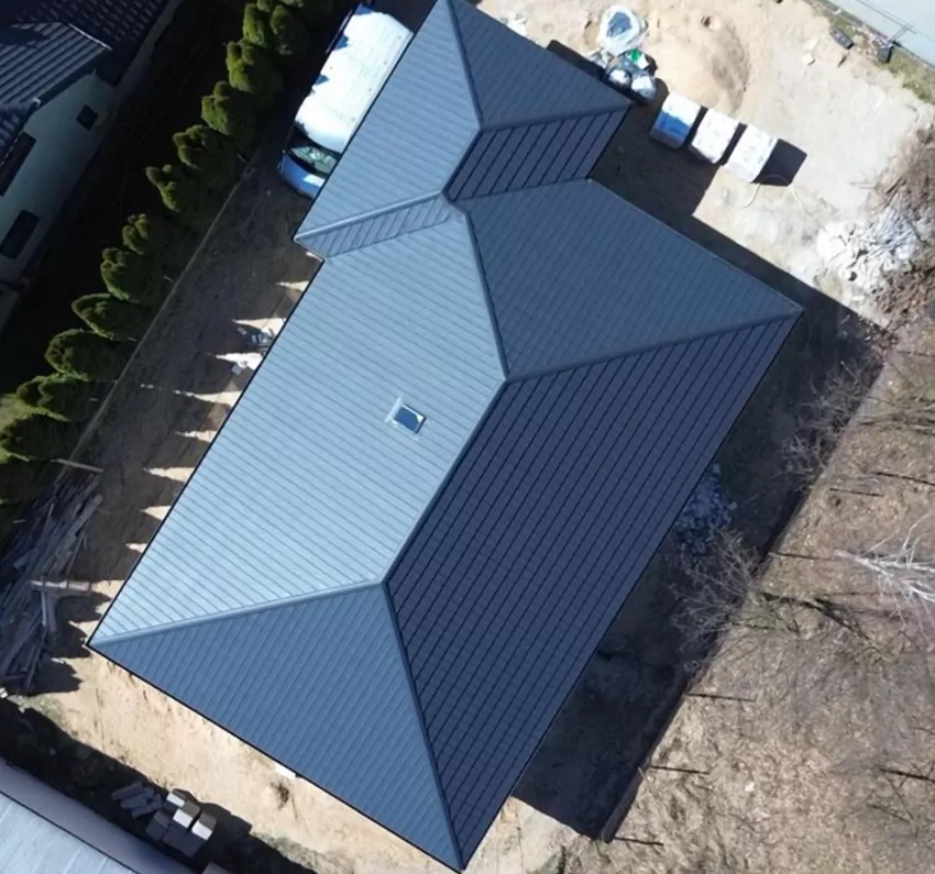 Porównując oba rozwiązania, warto spojrzeć szerzej niż na samą wycenę. Liczą się również zakres kosztorysu, organizacja dostaw, dostępność materiałów, harmonogram prac, ryzyko opóźnień i poprawek, a także czas, który inwestor musi poświęcić na bieżący nadzór nad budową. System zlecony daje większą swobodę w wyborze ekip i materiałów, ale wymaga regularnego…