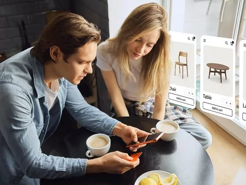 Nowe nawyki cyfrowe Polaków: rośnie znaczenie opinii produktów przy zakupach online