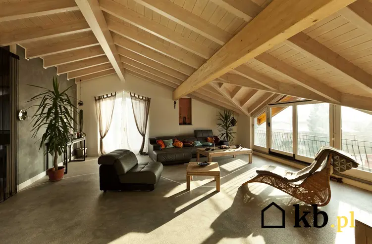 Lekki strop drewniany z belek stropowych dobrze wygląda w każdym pokoju, łączy się z wieloma stylami. Jest idealny do salonów i sypialni