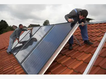 Ilustracja artykułu solary - czy opłaca się je instalować? liczymy zwrot z inwestycji