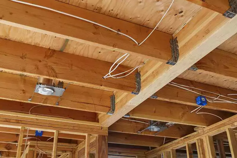 Drewniane belki stropowe w domu