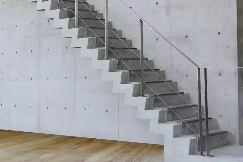 Nowoczesne schody betonowe wewnętrzne