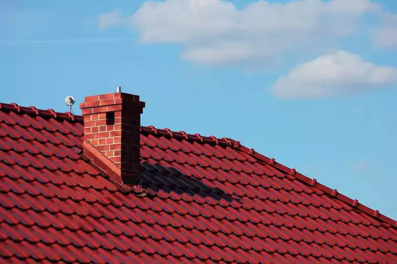 Frezowanie kominów na dachu