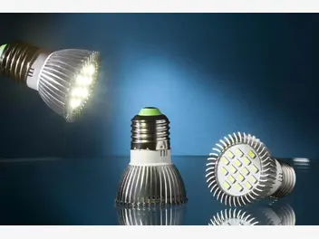 Ilustracja artykułu lampy led - zużycie energii, trwałość i ceny - sprawdzamy!