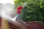 Mycie dachu krok po kroku