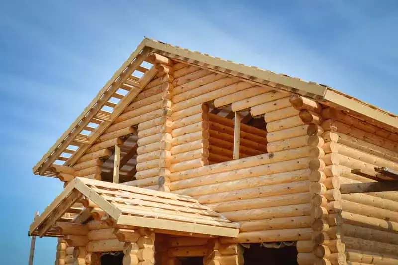 Budowany drewniany dom góralski