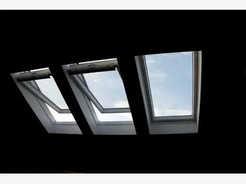 Ilustracja artykułu standardowe wymiary okien dachowych i połaciowych - sprawdzamy!