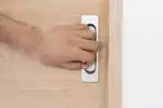 Drzwi przesuwne w ścianę - porady
