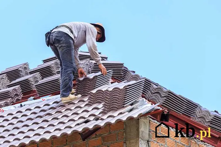 Koszt dachu czterospadowego może być wyższy niż koszt dachu płaskiego lub dwuspadowego. Dach czterospadowy jest bardziej atrakcyjny.