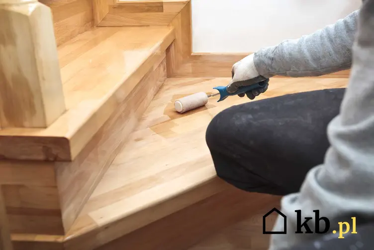 Renowacja schodów drewnianych, czyli odnawianie schodów i porady, jak odnowić schody drewniane krok po kroku