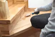 Renowacja drewnianych schodów – poradnik