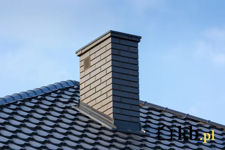 Wykończony komin na dachu oraz ocieplenie komina, izolacja komina i czym ocieplić komin