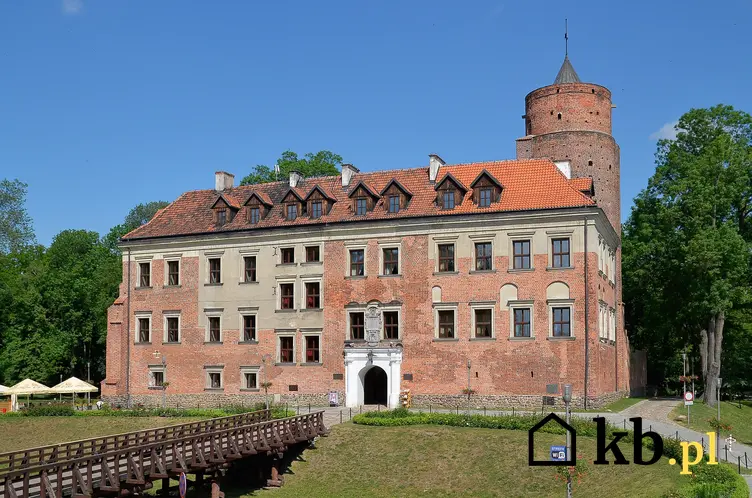Zamek Uniejów  i inne ciekawe miejsca na weekend w Polsce