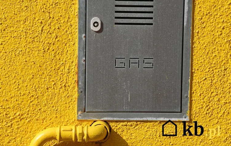 Skrzynka gazowa wmontowana w żółtą ścianę, a także szafki gazowe i ich rodzaje