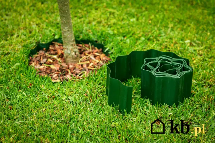 Plastikowe, zielone obrzeże trawnikowe, a także obrzeża trawnikowe do ogrodu, rodzaje, monraż, cena oraz porady