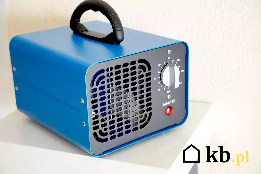 Przenośny niebieski ozonator powietrza