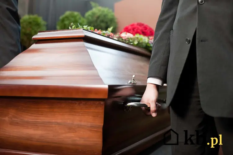 Trumna niesiona podczas pogrzebu, a także zasiłek pogrzebowy, jego wysokość, wniosek i formalności