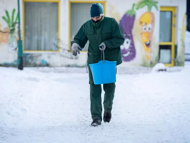 Najlepsze sposoby na odlodzenie chodnika