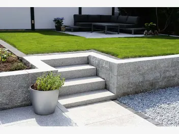 Ilustracja artykułu jaki granit na schody zewnętrzne wybrać? doradzamy krok po kroku