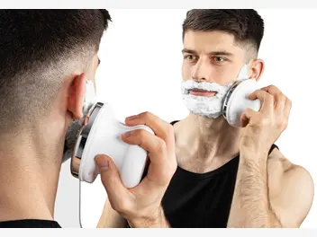 Ilustracja artykułu jak skutecznie zmiękczyć twardy zarost przed goleniem?