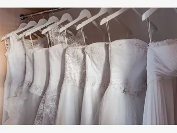 Ilustracja artykułu cennik wypożyczenia sukni ślubnej - zobacz, jakie są aktualne ceny