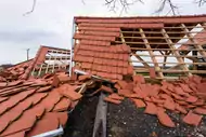 Koszt rozbiórki dachu przez firmę