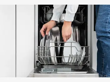 Ilustracja artykułu jak dobrać odpowiednią zmywarkę do zabudowy do swojej kuchni?