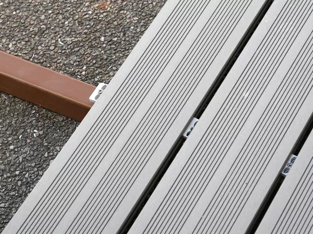 Cennik montażu desek kompozytowych