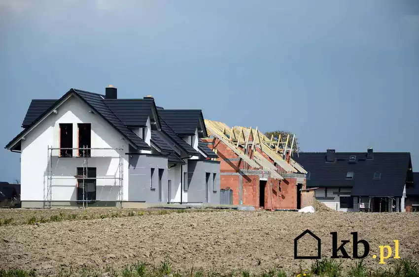 Budowa domów - prawo do nieruchomości