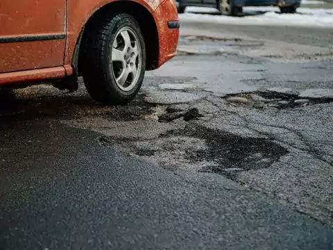 Odpowiedzialność za uszkodzenie auta