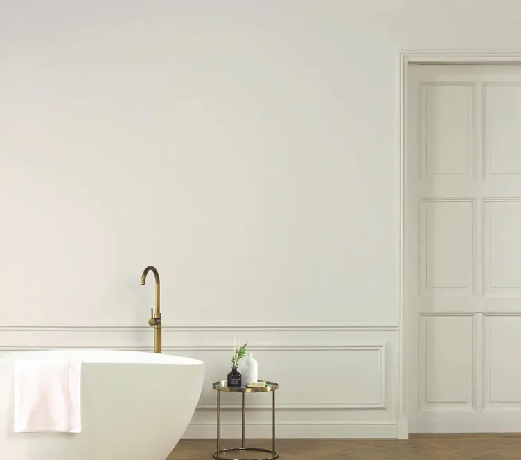 listwa podłogowa do łazienki w stylu klasycznym