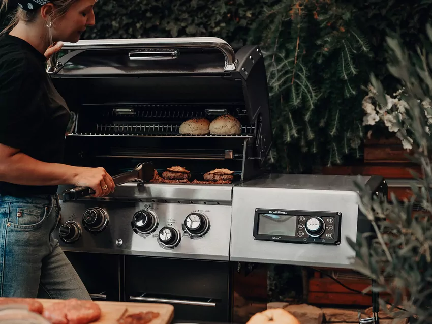 Grill gazowy Broil King z technologią iQue Grill gazowy Broil King z technologią iQue