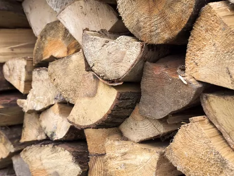 Bezpieczeństwo energetyczne a palenie drewnem