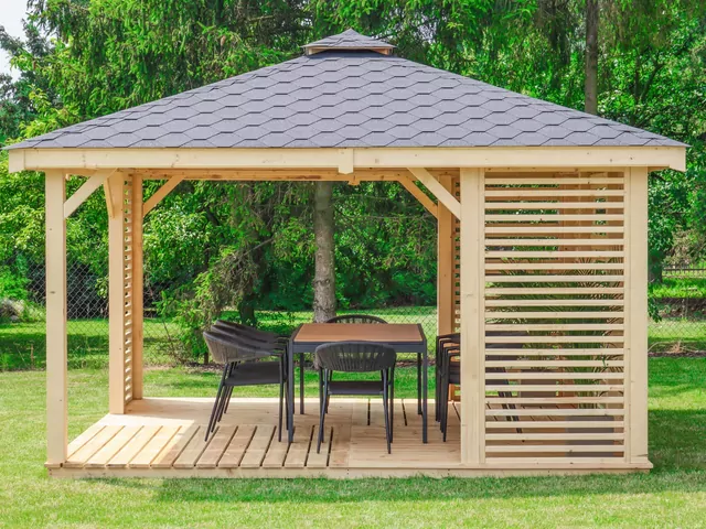 Altana, pergola czy wiata - co wybrać do ogrodu?