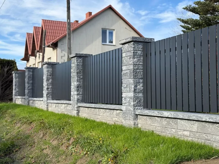 ogrodzenia z bloczka łupanego