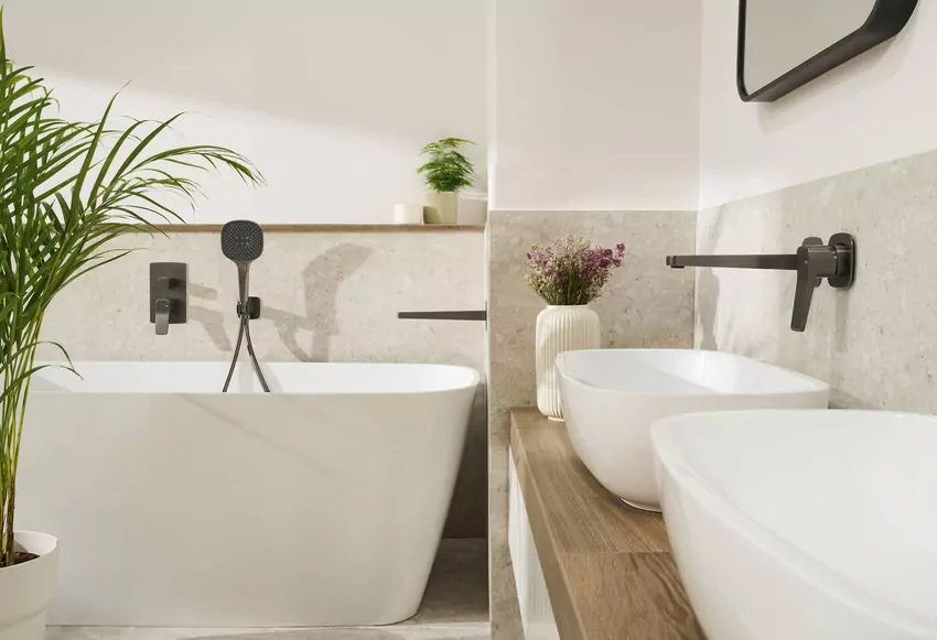 Dodaj szkło lub lustra, by wzmocnić efekt nowoczesności Gun metal w łazience