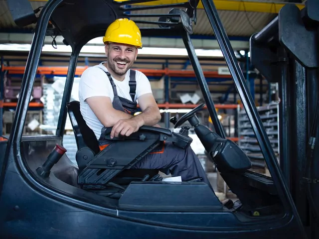 System RTLS dla wózków widłowych