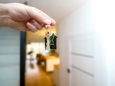 Szybka sprzedaż nieruchomości za gotówkę? Sprawdź jak działa skup Velodomo