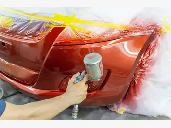 Zdjęcie ilustrujące cennik lakierowania samochodów - sprawdź ceny u lokalnych lakierników