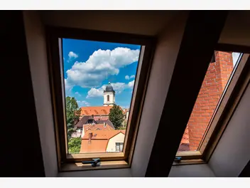 Ilustracja cennika ceny okien dachowych - sprawdź aktualne cenniki