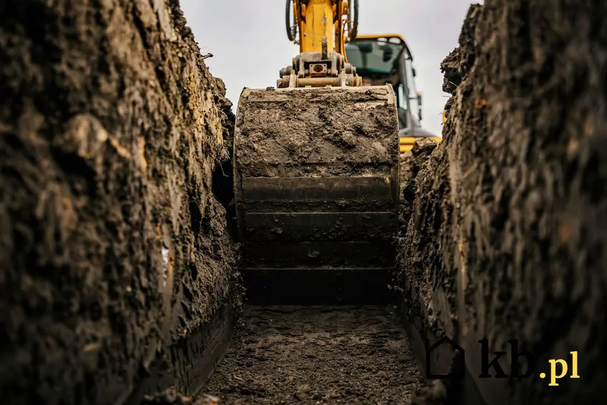 Budowa ławy fundamentowej pod dom