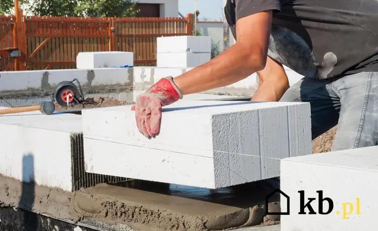 Budowa ścian z betonu komórkowego - sprawdź ceny!