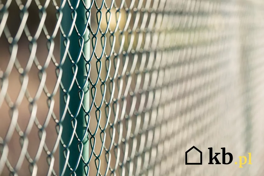 Cennik montażu ogrodzenia z siatki 2025 w ponad 300 miastach Ogrodzenia z siatki z montażem - cennik