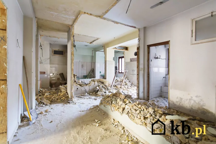 Cennik wyburzania ścian działowych w ponad 300 miastach Wyburzanie ścian działowych - cennik