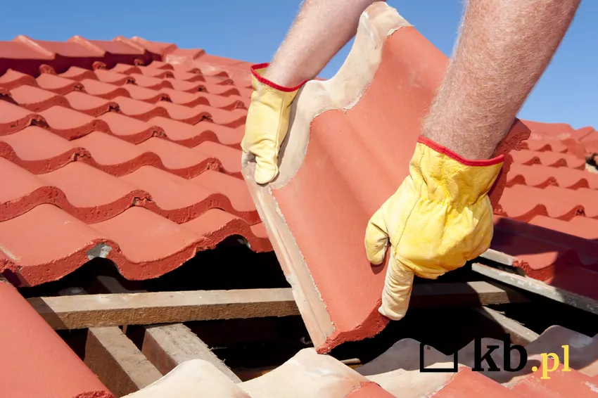 Cennik dachówki ceramicznej 2025 w ponad 300 miastach Dachówka ceramiczna - cennik