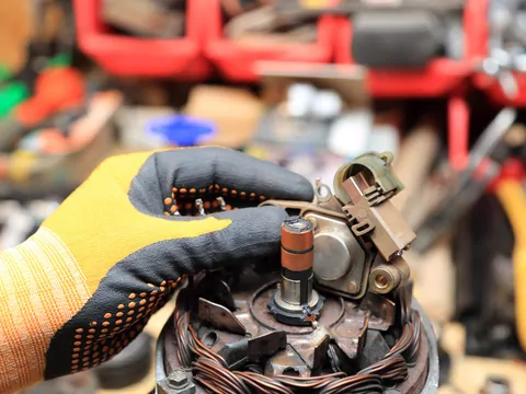 Ilustracja dla wymiana alternatora